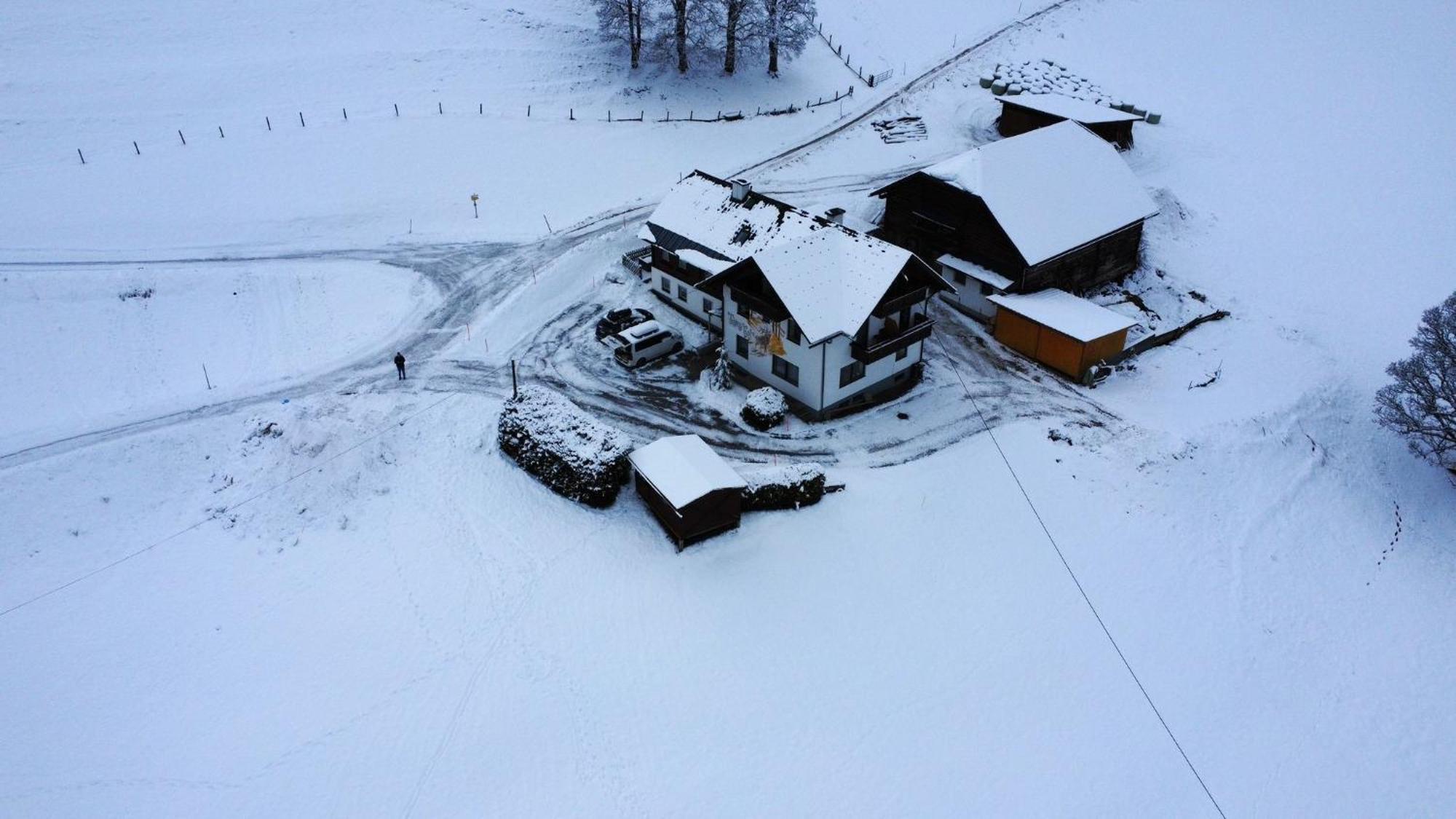 Rainzhof Hotell Aich  Exteriör bild